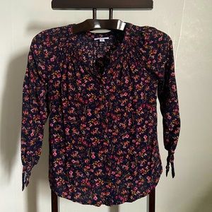 Floral Navy blouse